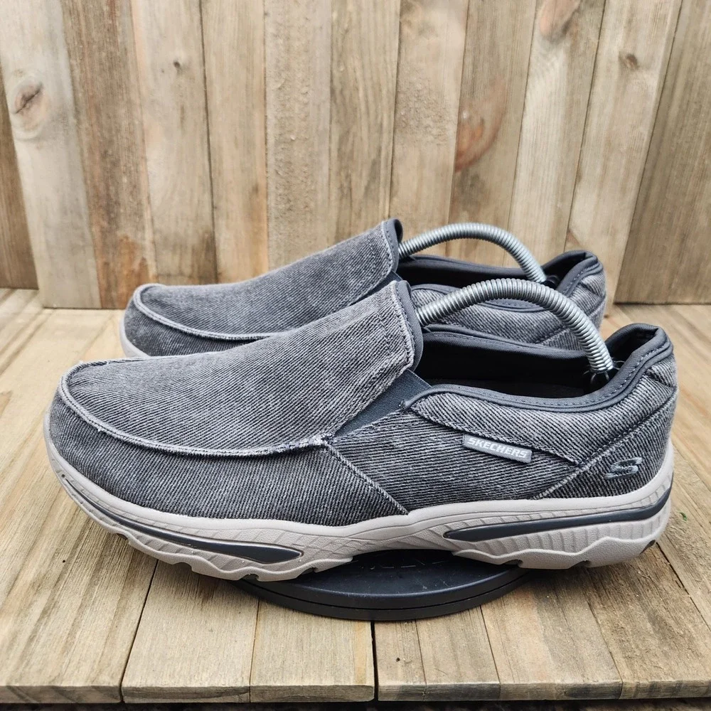 Skechers Creston Moseco Mens size 10.5 Extra Wide Relaxed Charcoal Slip On Shoes